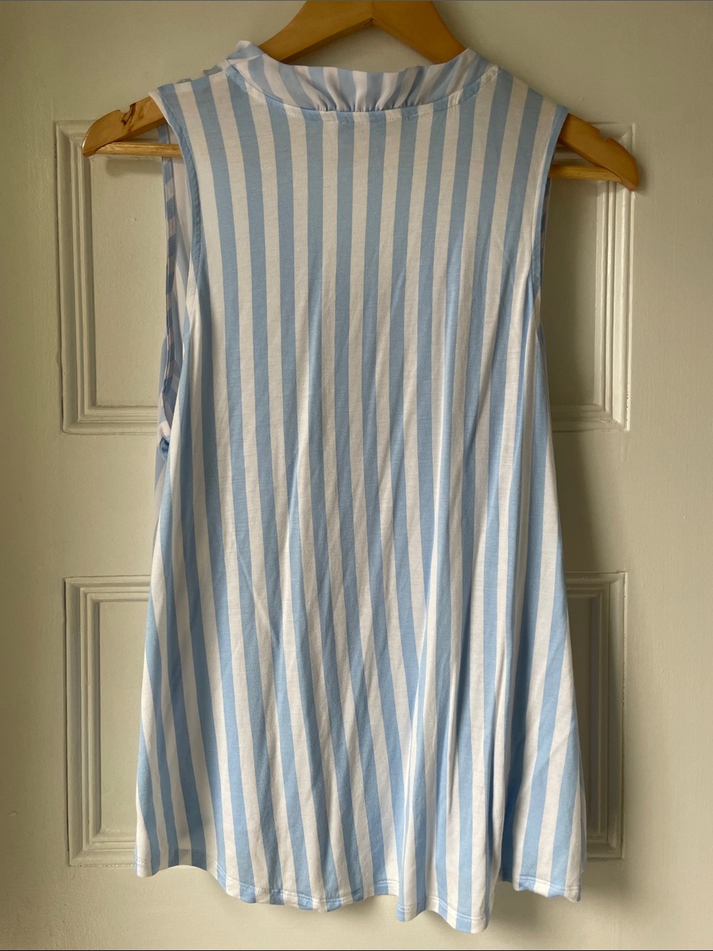 LOFT Ruffle V-Neck Tank - Picture 2 of 5